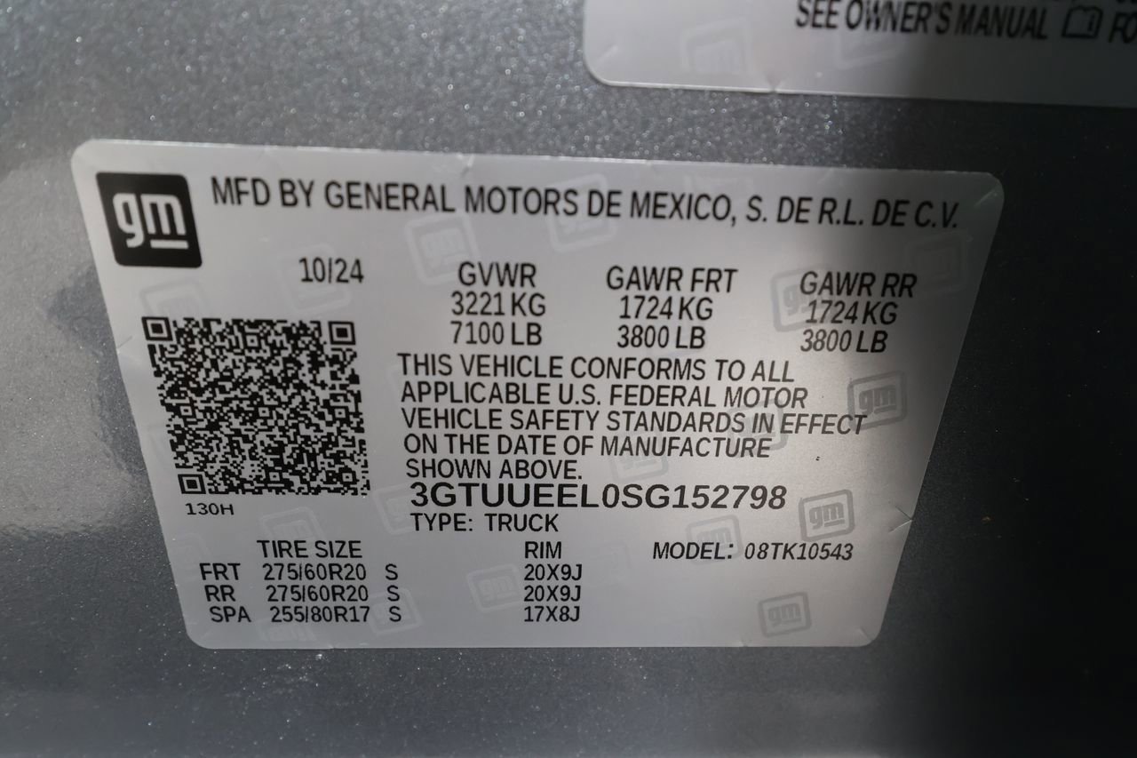 Used 2025 GMC Sierra 1500 AT4 w/ AT4 Premium Package AWD/4WD image 34
