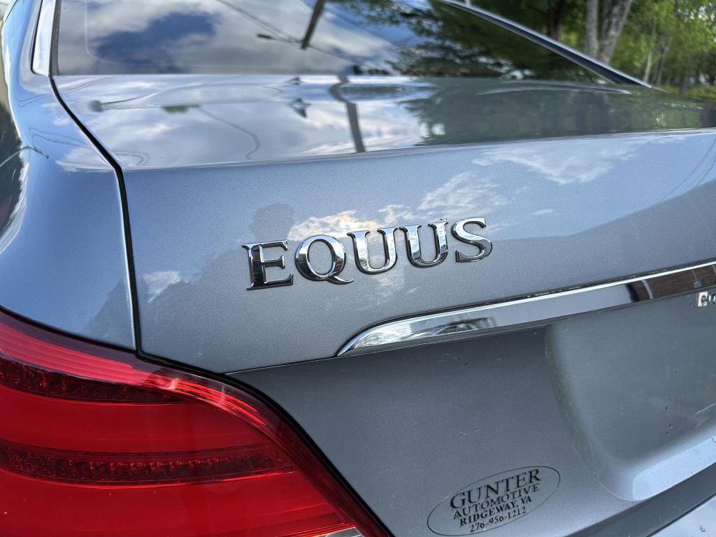 Used 2015 Hyundai Equus Signature RWD image 8