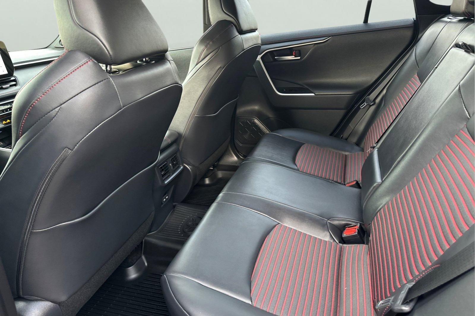 Certified 2025 Toyota RAV4 XSE image 6