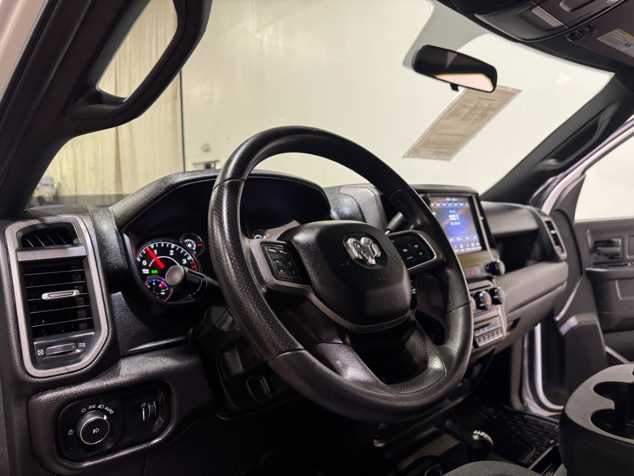 Used 2021 RAM 3500 Tradesman w/ Chrome Appearance Group AWD/4WD image 11