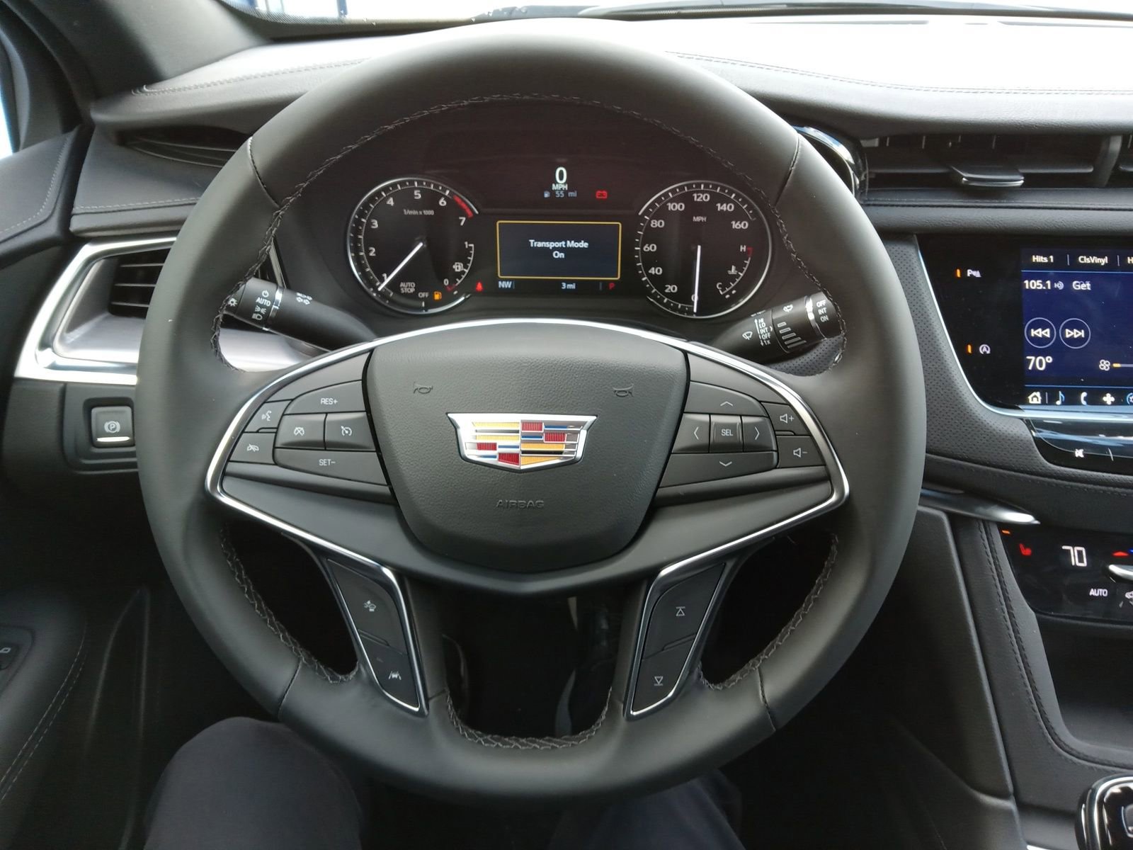 New 2026 Cadillac XT5 Luxury image 11