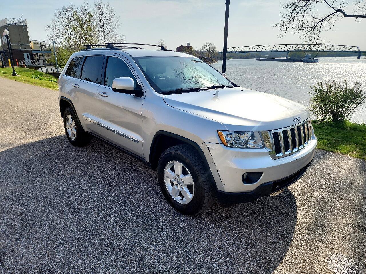 Used 2012 Jeep Grand Cherokee Laredo image 7