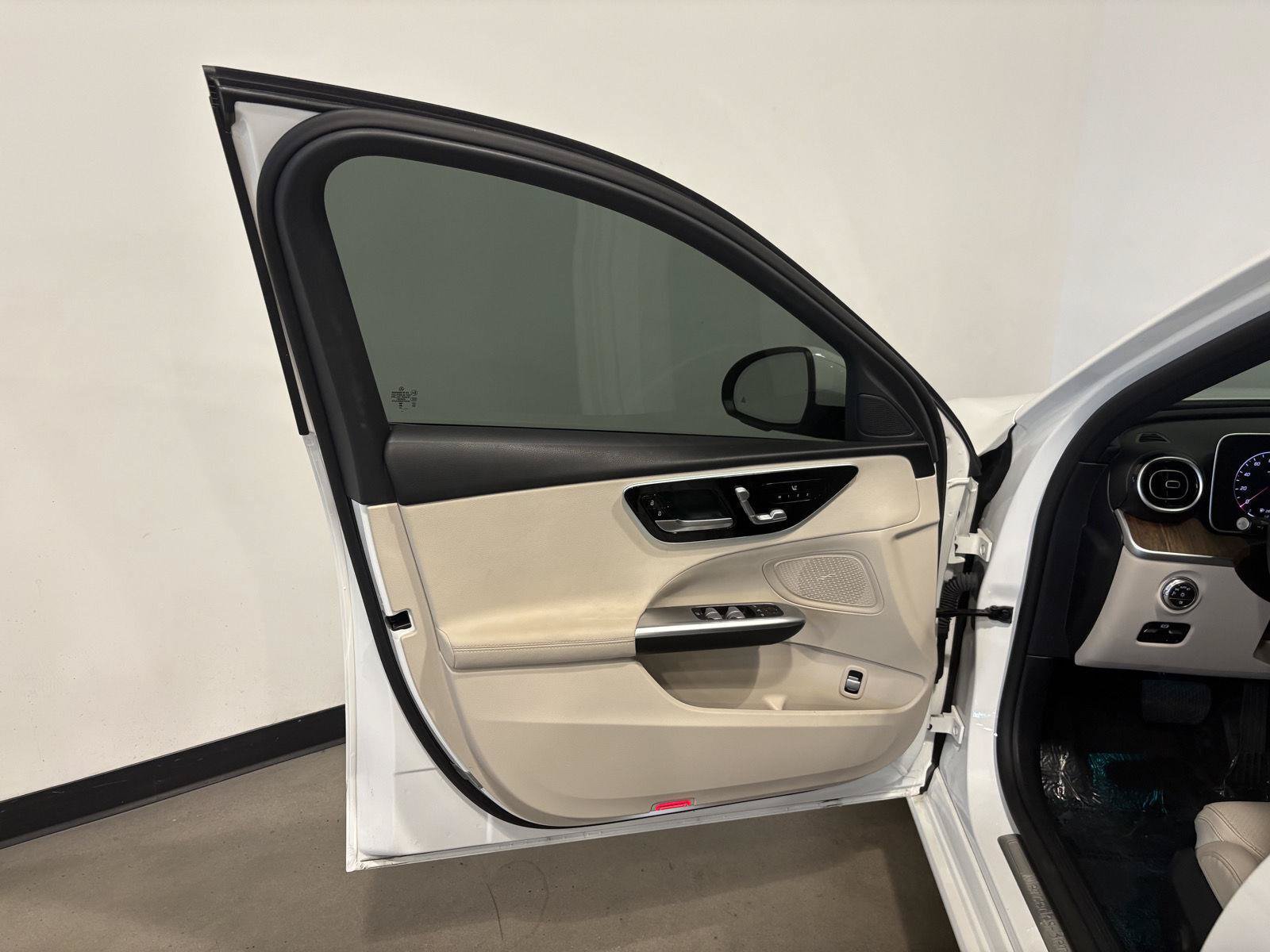 Used 2024 Mercedes-Benz C 300 4MATIC Sedan image 12