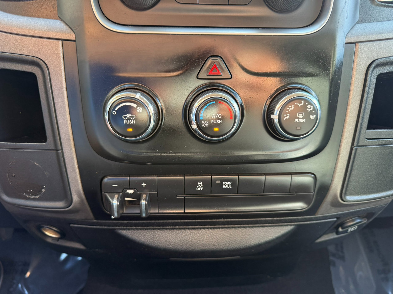 Used 2017 RAM 2500 Tradesman w/ Power & Remote Entry Group image 30