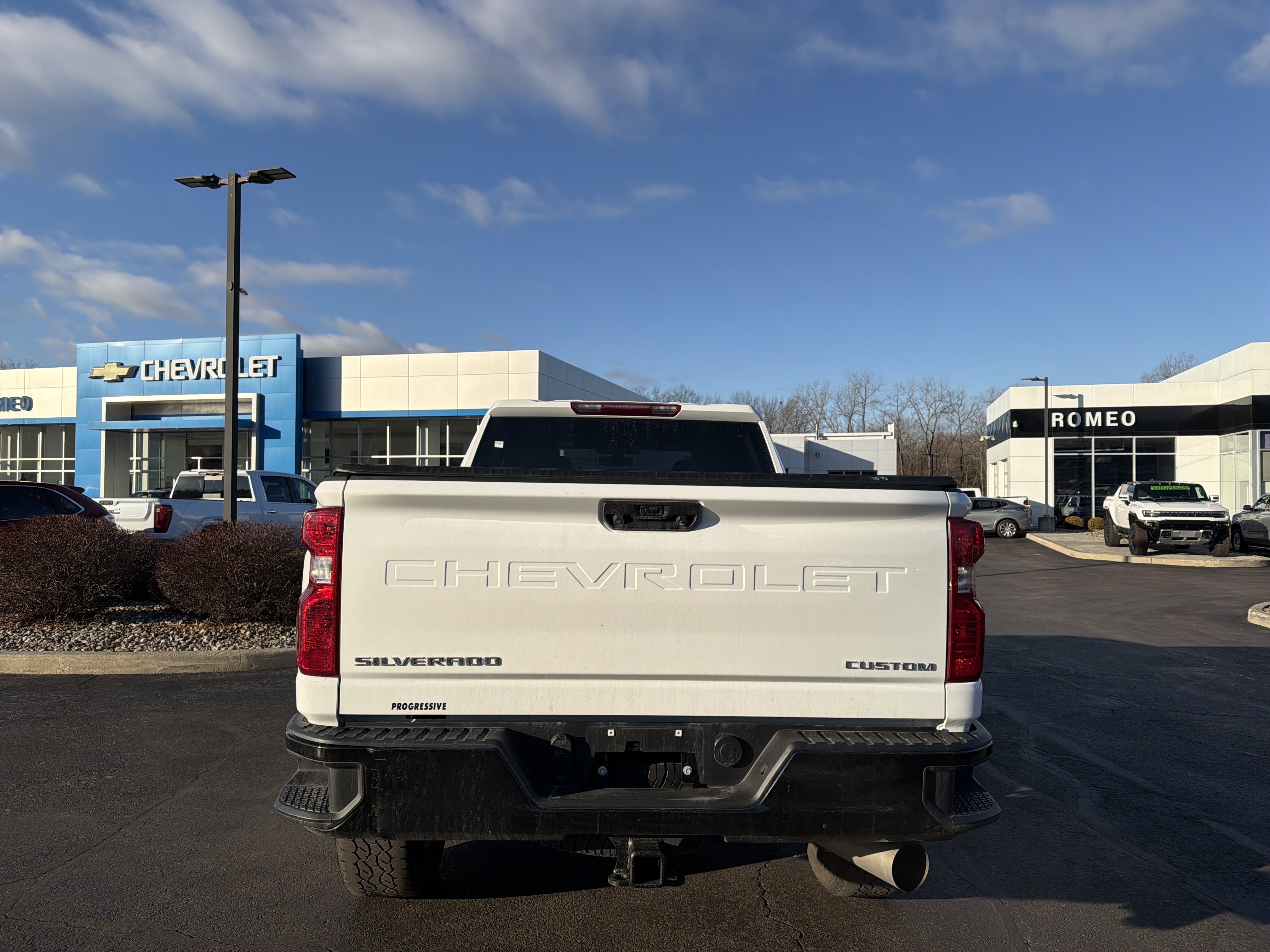 Used 2023 Chevrolet Silverado 2500 Custom w/ Custom Value Package image 7