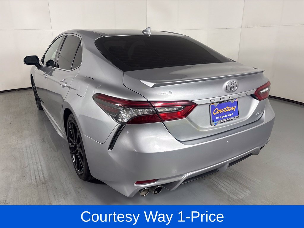 Used 2023 Toyota Camry XSE FWD image 8