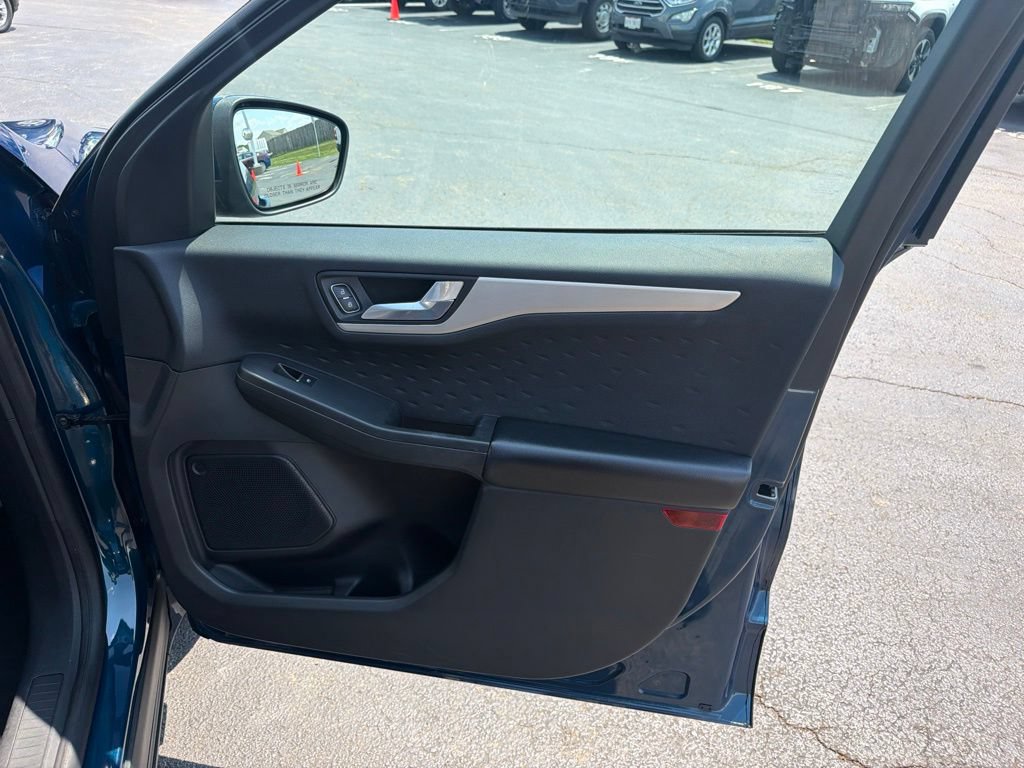Used 2020 Ford Escape SEL FWD image 38