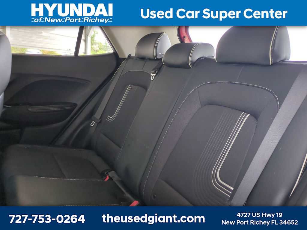 Certified 2024 Hyundai Venue Limited FWD image 14