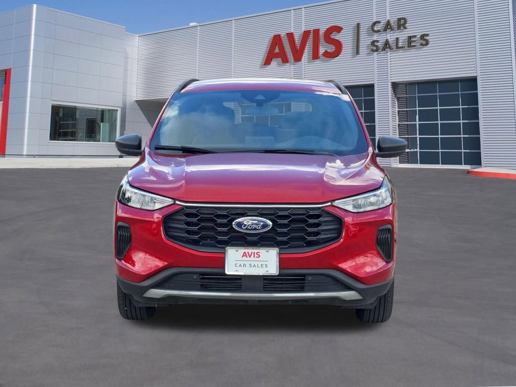 Used 2025 Ford Escape ST-Line AWD/4WD image 2