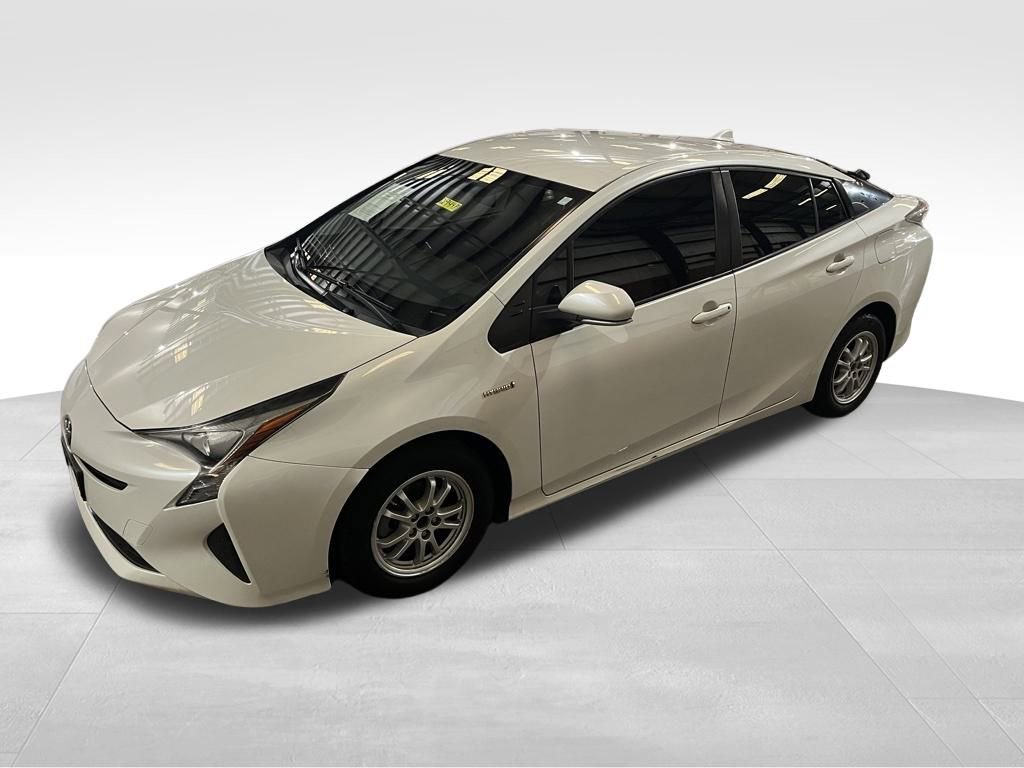 Used 2016 Toyota Prius Two image 9