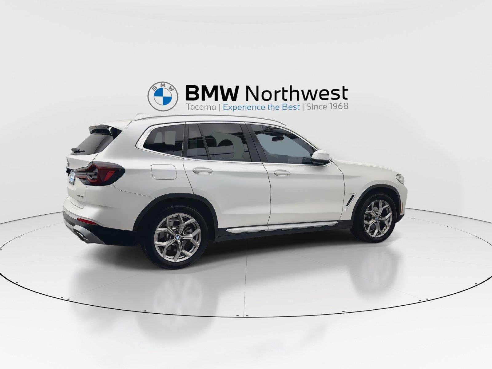 Used 2023 BMW X3 xDrive30i w/ Convenience Package w/ZPA AWD/4WD image 4