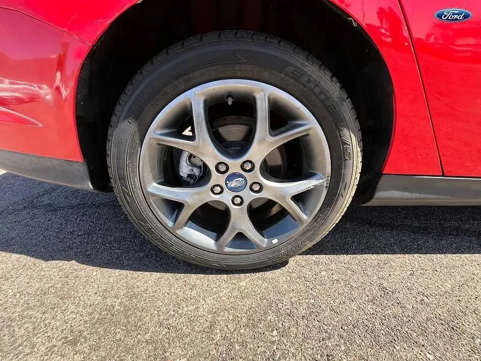 Used 2013 Ford Focus SE FWD image 20