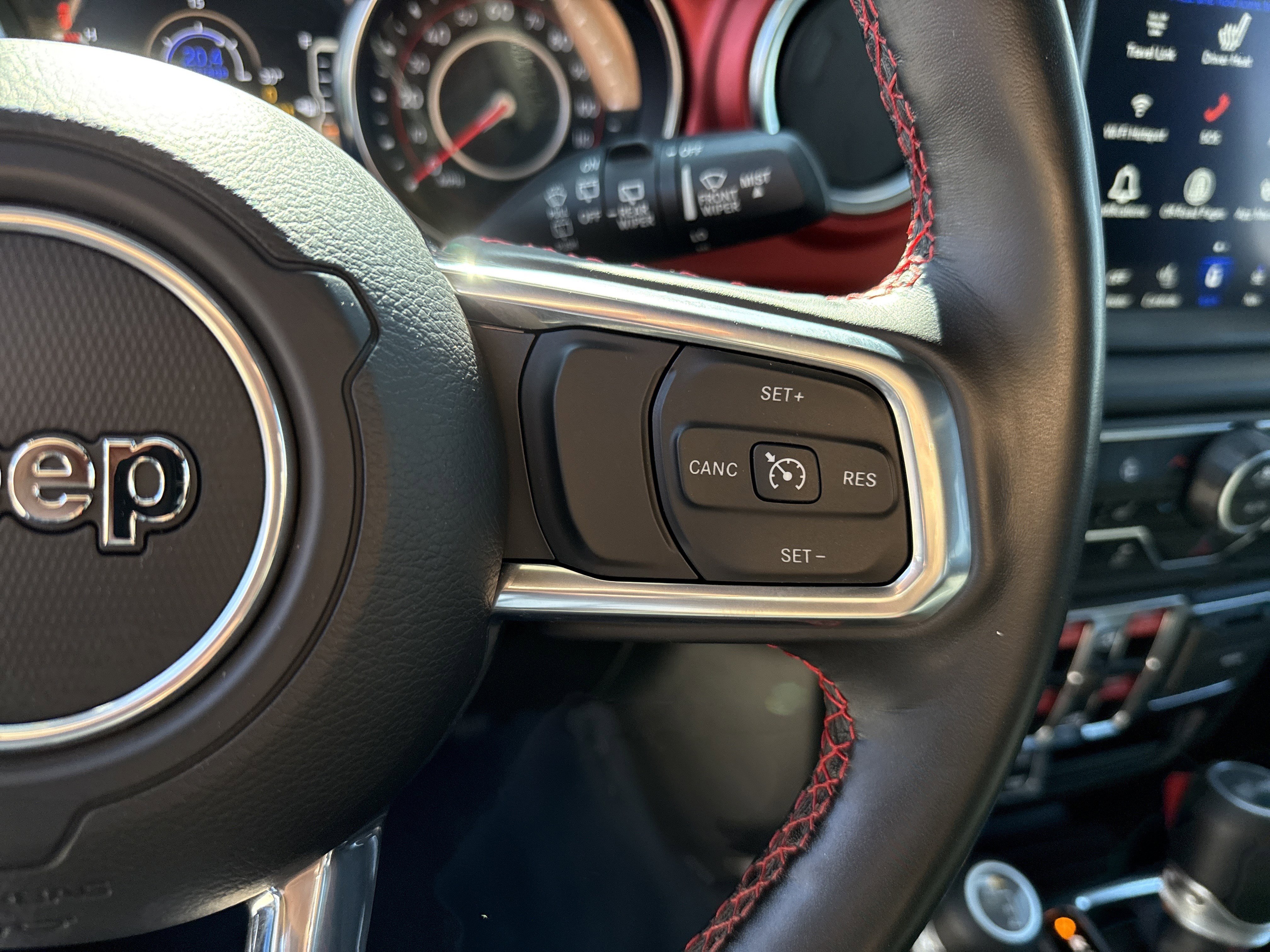 Used 2022 Jeep Wrangler Unlimited Rubicon w/ LED Lighting Group image 28