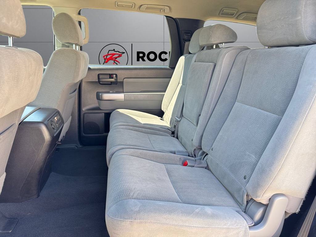 Certified 2019 Toyota Sequoia SR5 AWD/4WD image 18