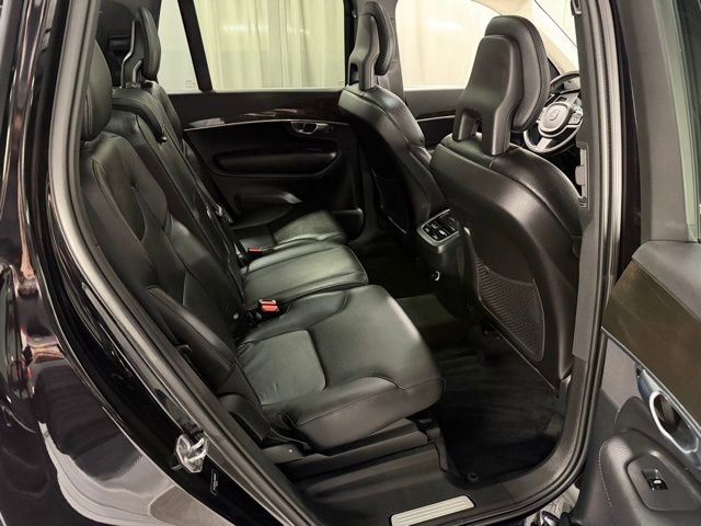Used 2018 Volvo XC90 T5 Momentum w/ Convenience Package image 8