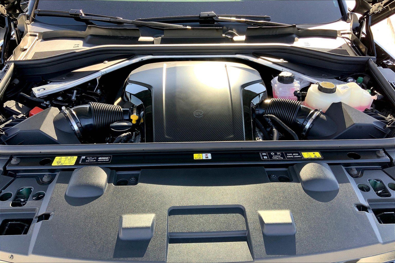 New 2025 Land Rover Range Rover Sport SV Edition Two image 9