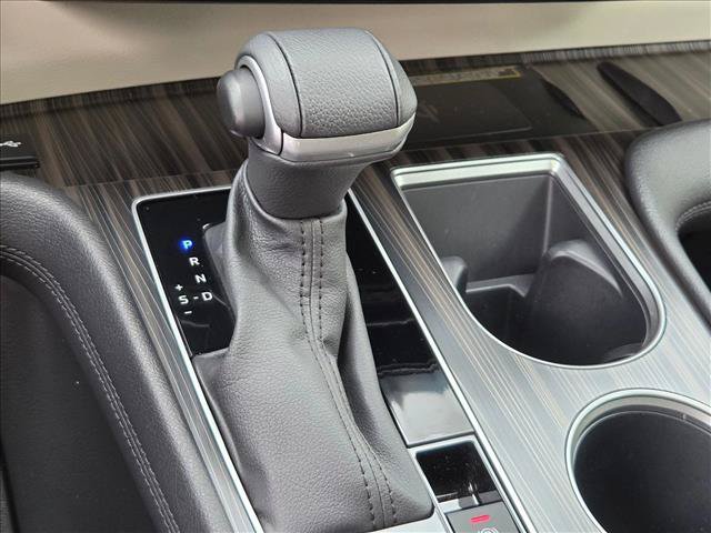 Certified 2024 Toyota Sienna Platinum AWD/4WD image 12