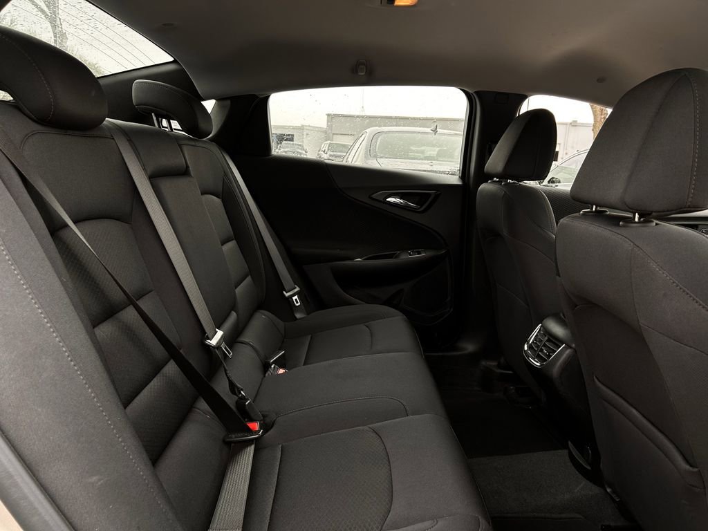 Used 2025 Chevrolet Malibu LT FWD image 28