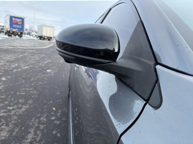 Used 2021 Nissan Sentra SR w/ SR Premium Package image 3