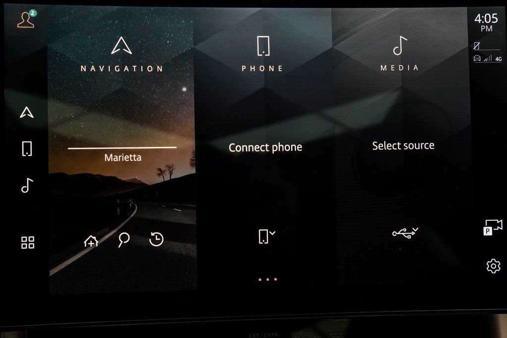 Used 2021 Jaguar F-PACE SVR image 24