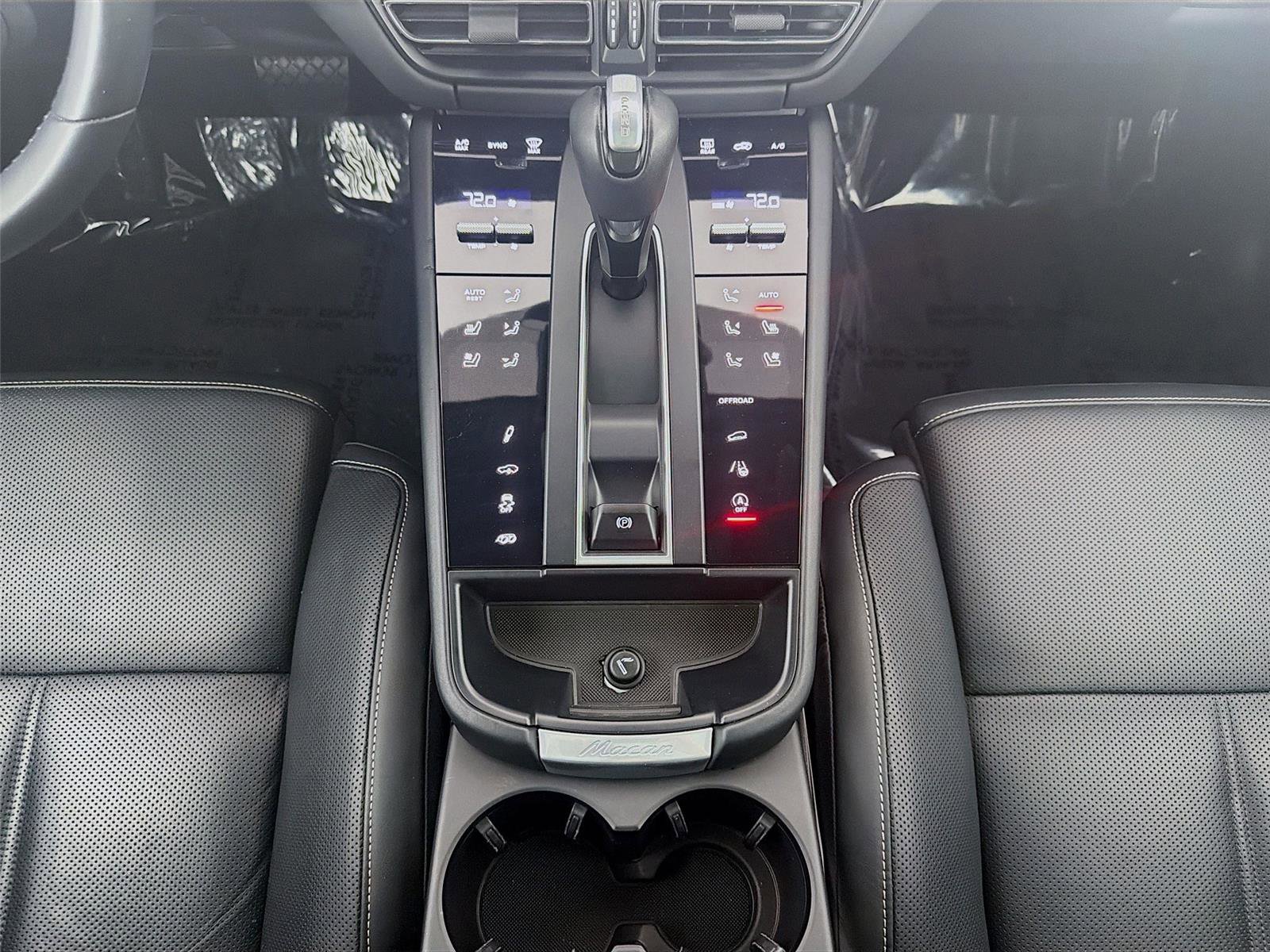Certified 2023 Porsche Macan GTS AWD/4WD image 20