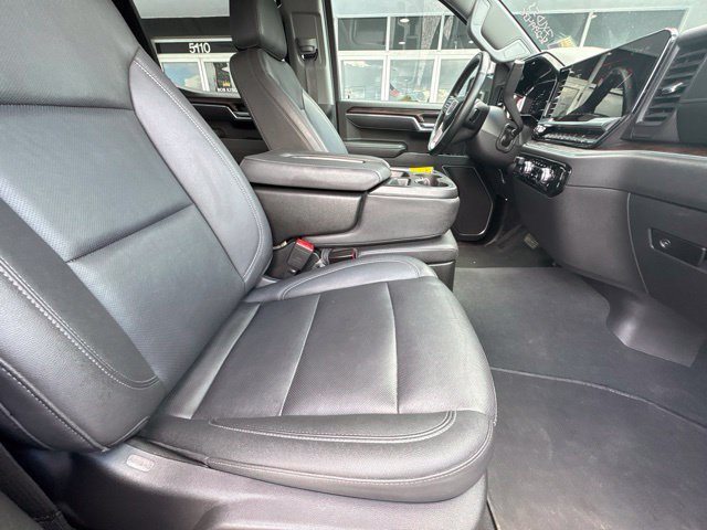 Used 2025 GMC Sierra 1500 SLT AWD/4WD image 5