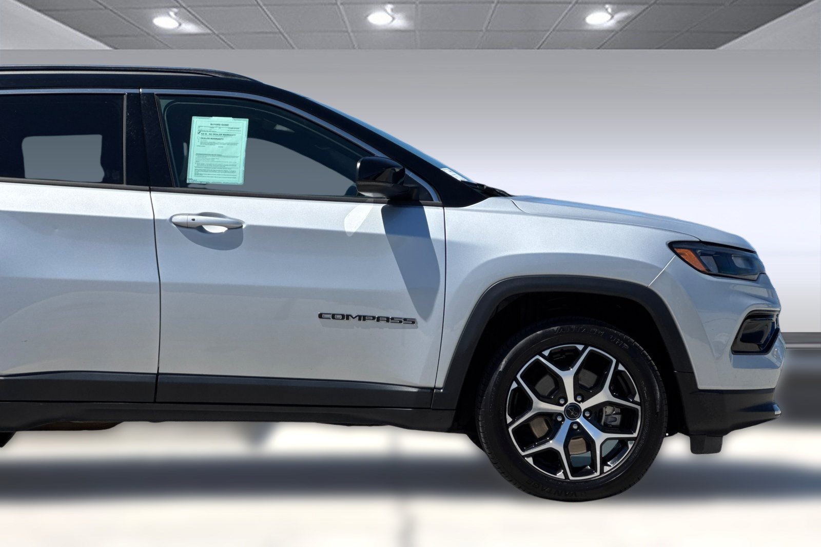 Used 2025 Jeep Compass Limited AWD/4WD image 35