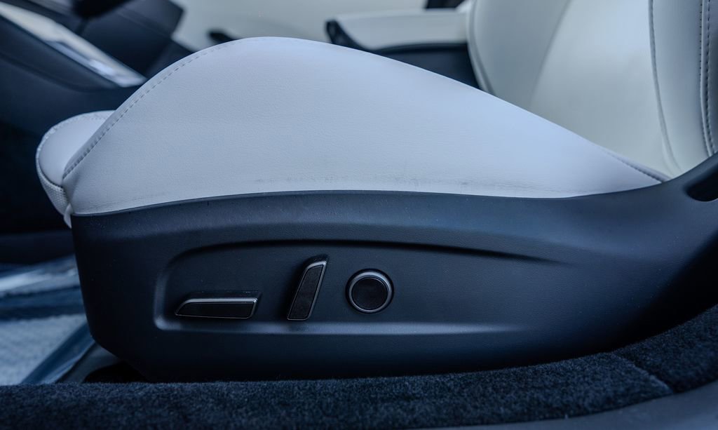 Used 2025 Tesla Model 3 Performance image 16