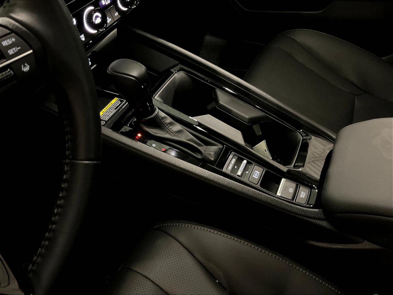 Used 2025 Honda Accord EX-L image 18