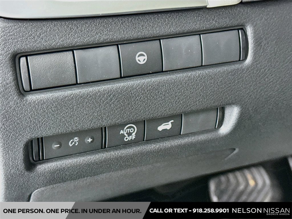 New 2026 Nissan Rogue Dark Armor FWD image 10