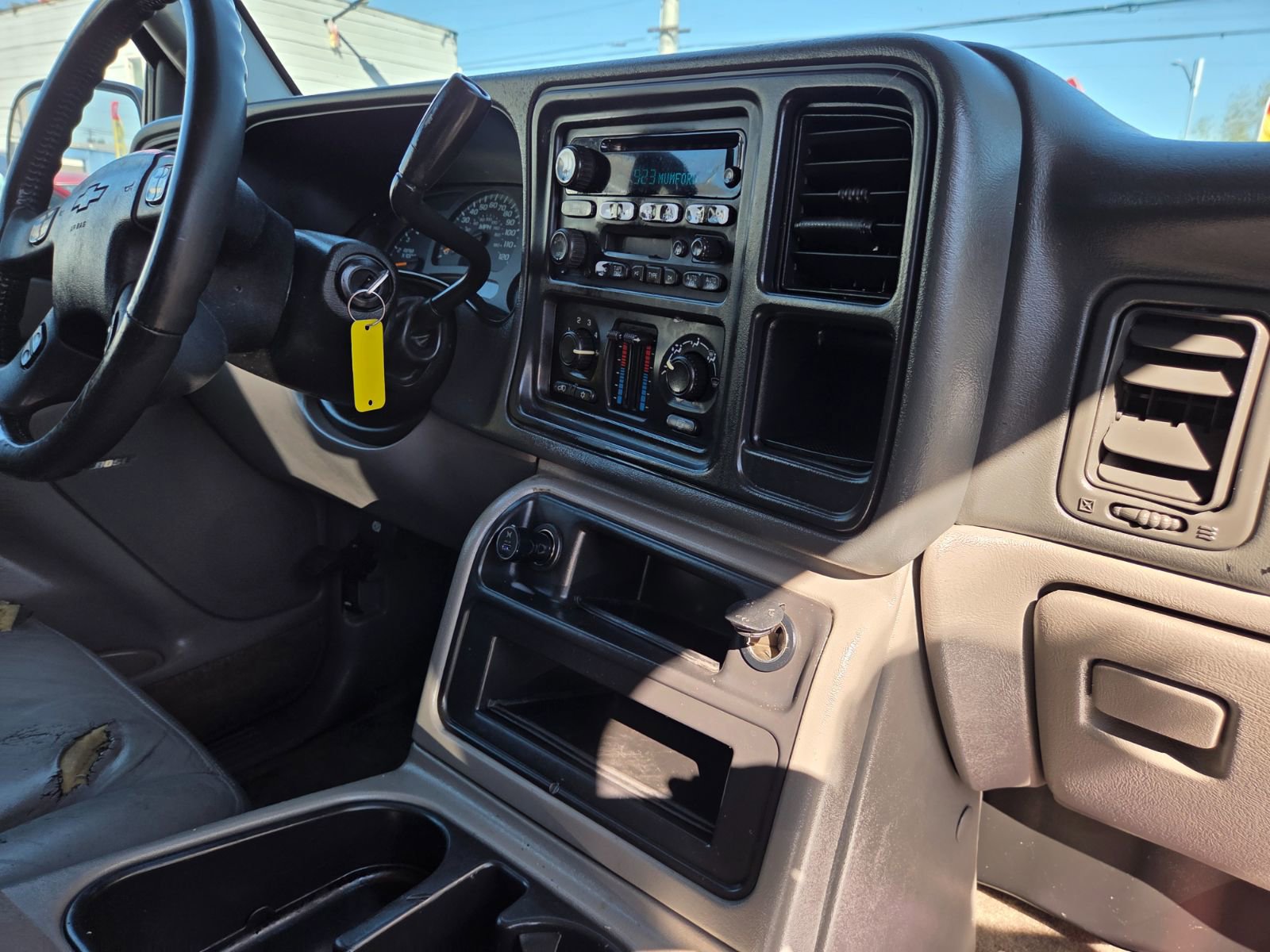 Used 2005 Chevrolet Tahoe LS w/ Preferred Equipment Group image 18