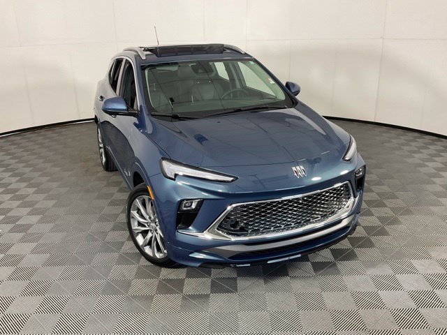 Used 2024 Buick Encore GX Avenir w/ Avenir Technology Package AWD/4WD image 44