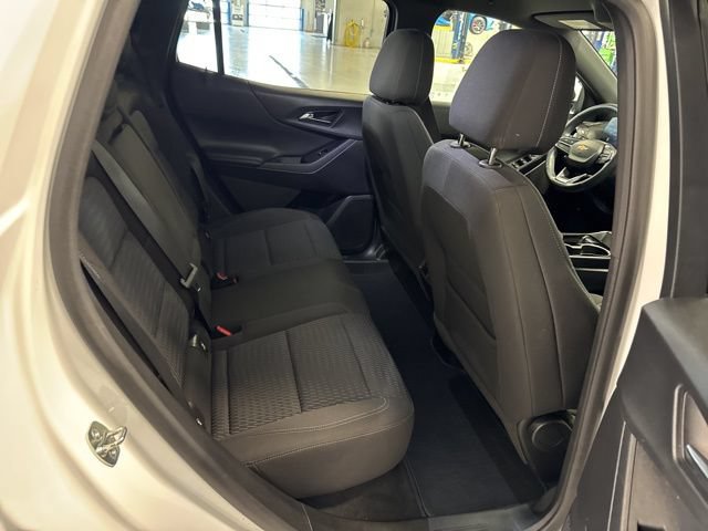 Used 2025 Chevrolet Equinox LT FWD image 11