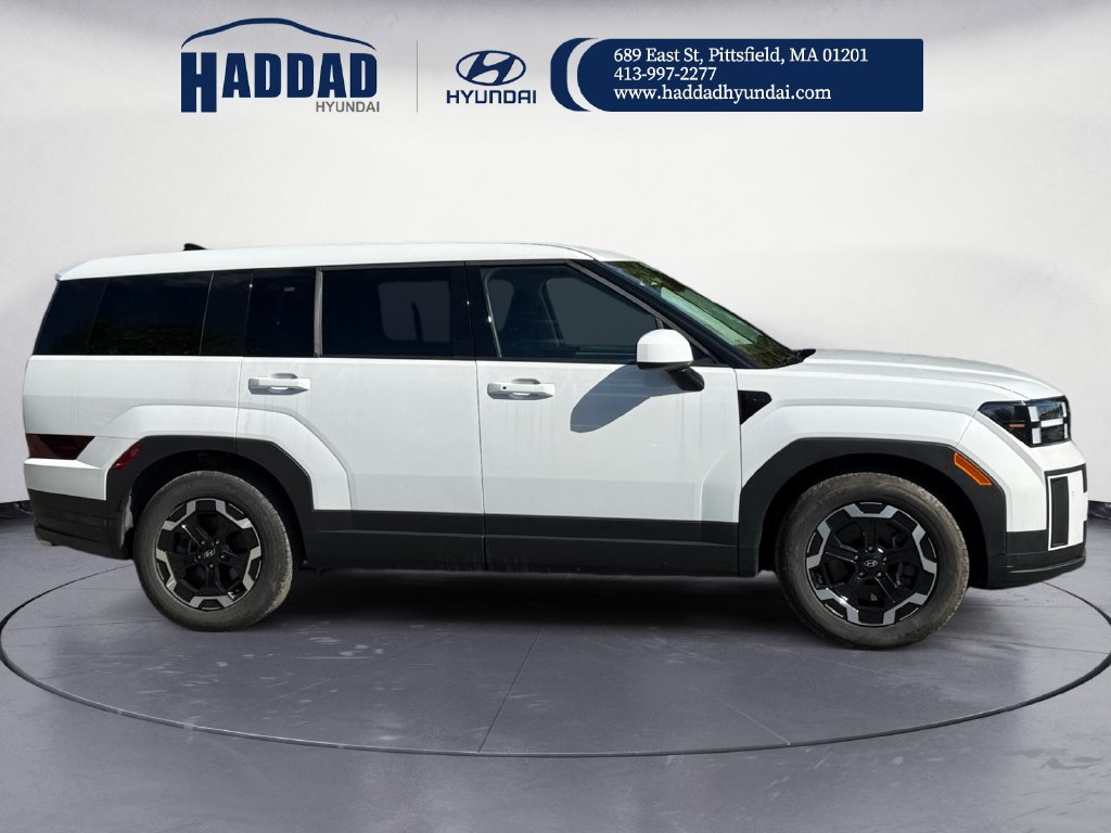 Used 2025 Hyundai Santa Fe SE AWD/4WD image 6