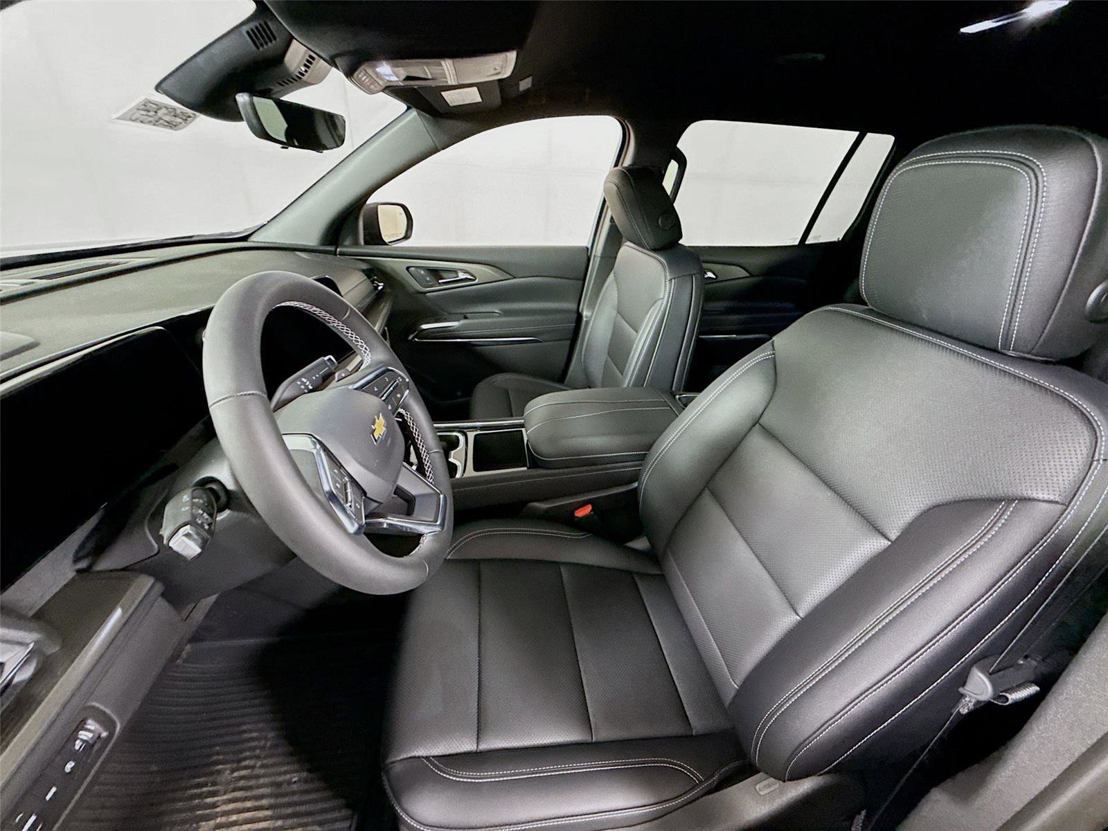 New 2026 Chevrolet Traverse LT w/ Driver Confidence Package image 16