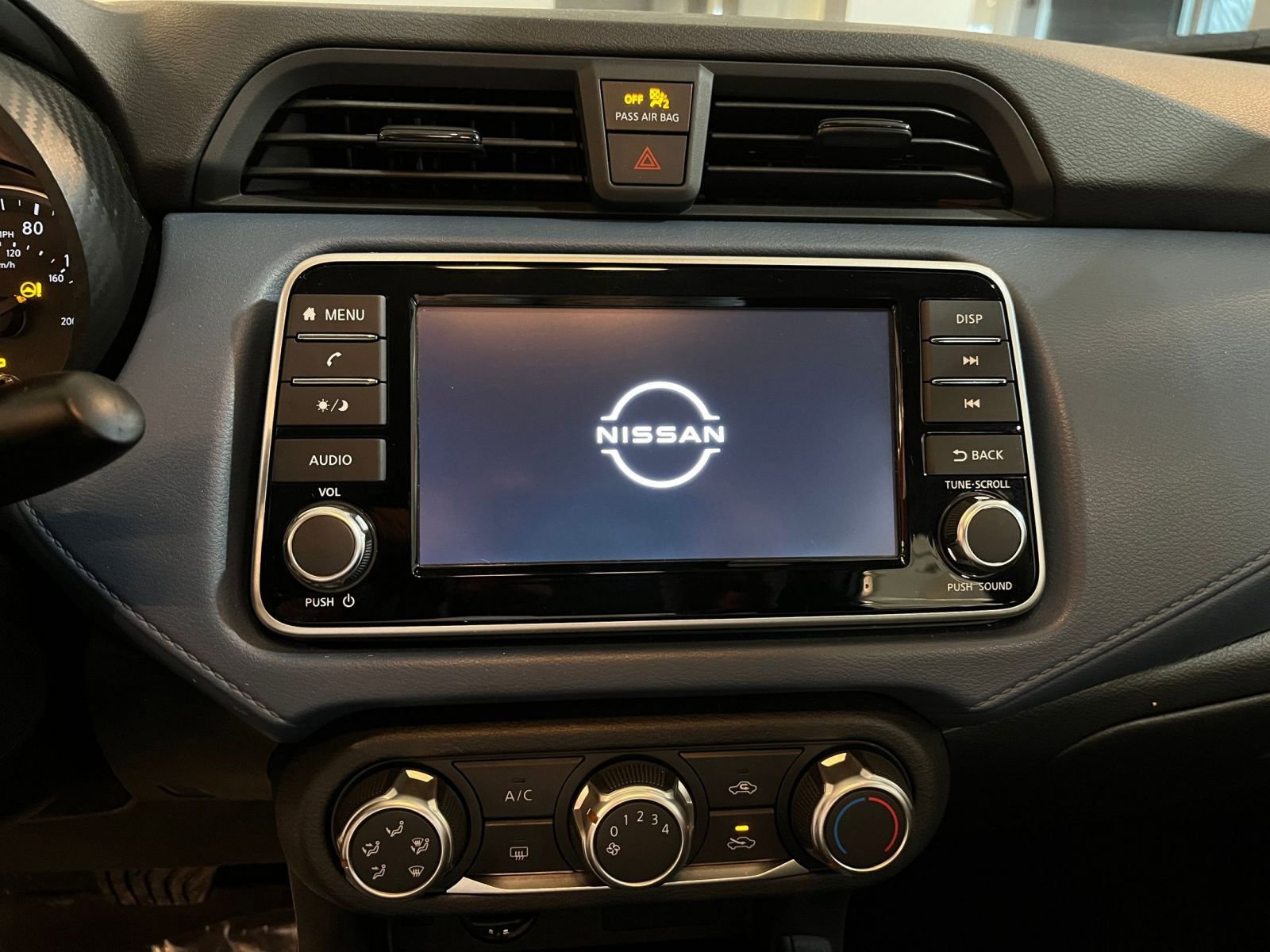 Used 2025 Nissan Versa SV image 20