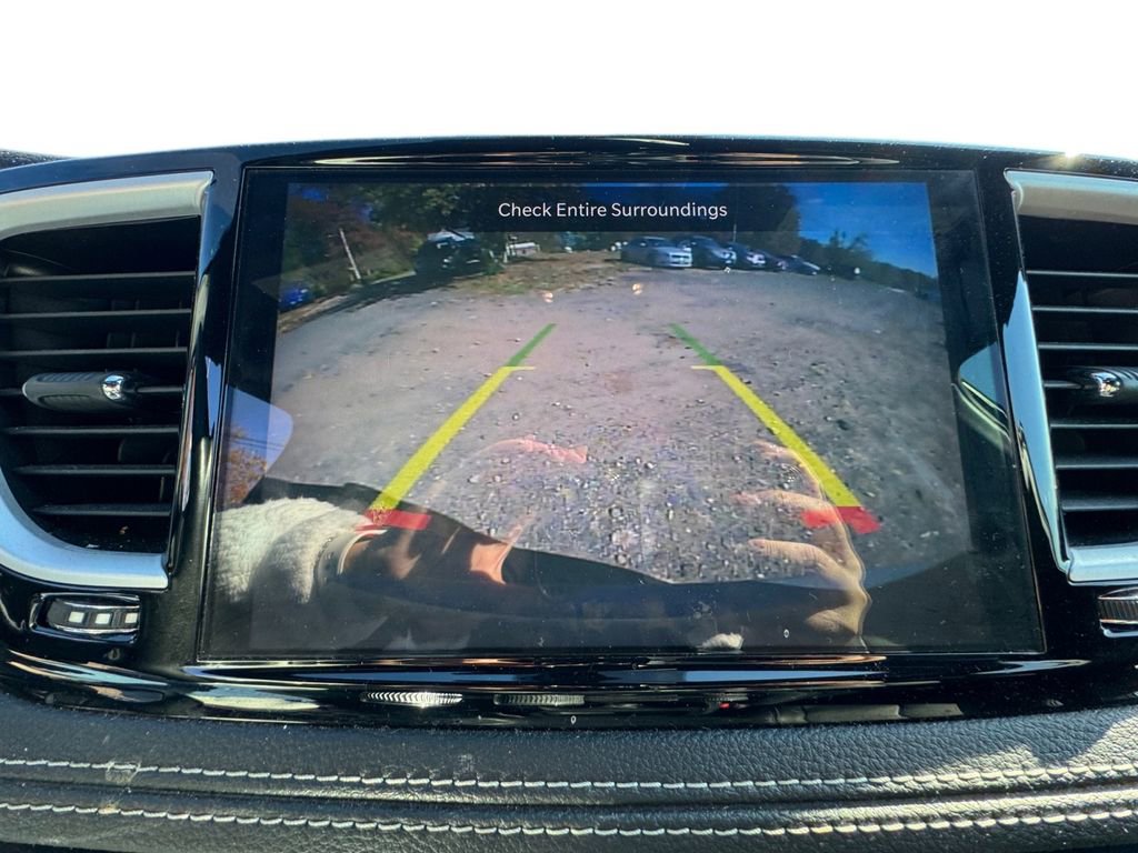 Used 2021 Chrysler Pacifica Touring-L w/ S Appearance Package image 30