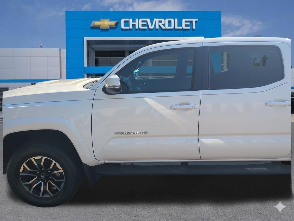 Used 2021 Toyota Tacoma TRD Sport w/ Technology Package AWD/4WD image 13
