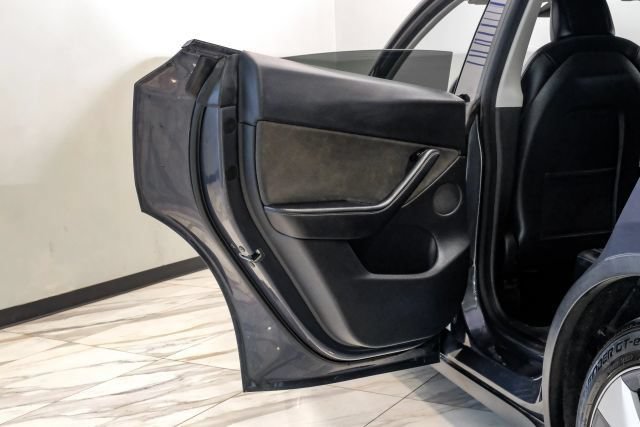 Used 2021 Tesla Model Y 2WD image 57