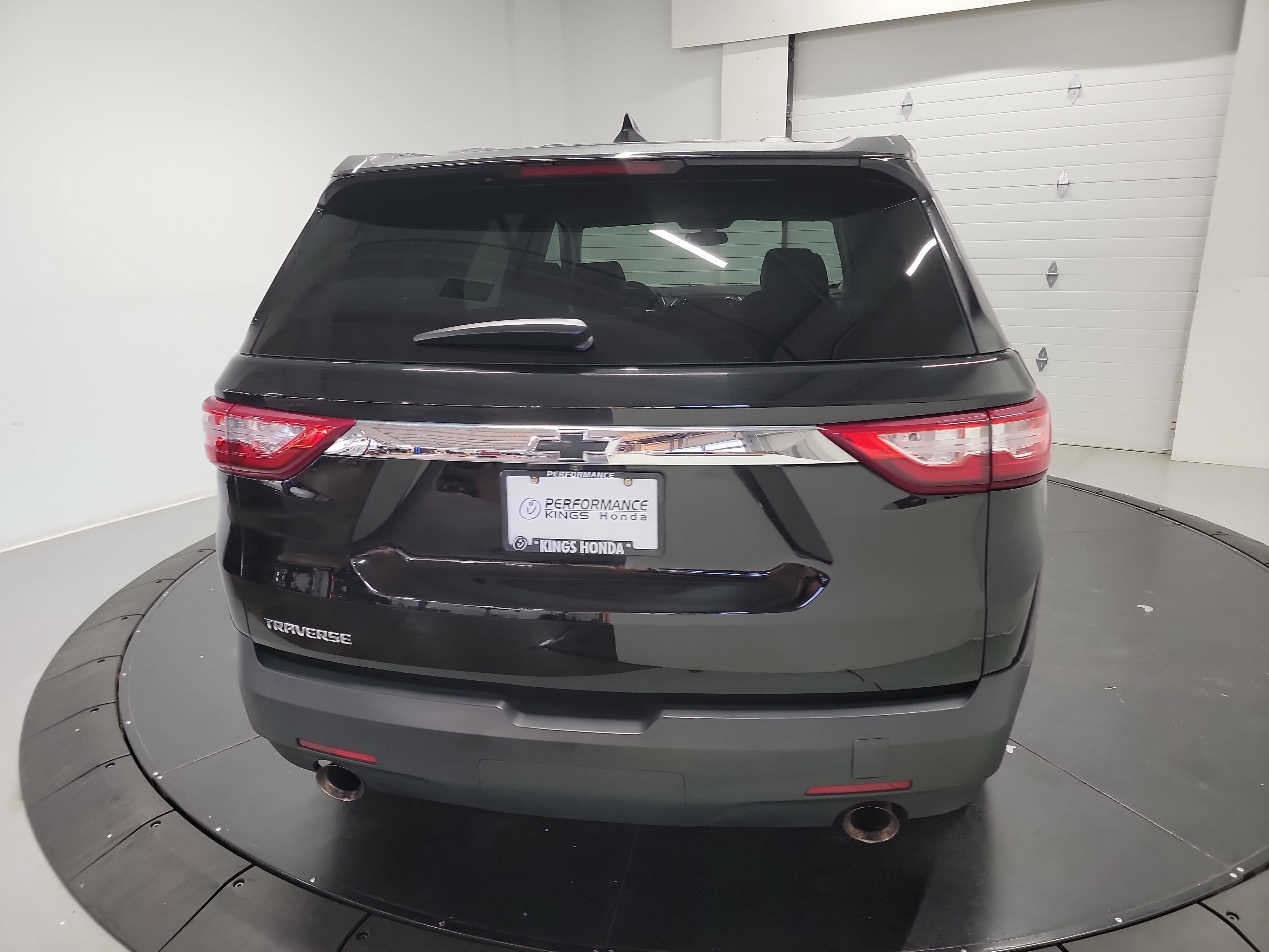 Used 2019 Chevrolet Traverse LS FWD image 8