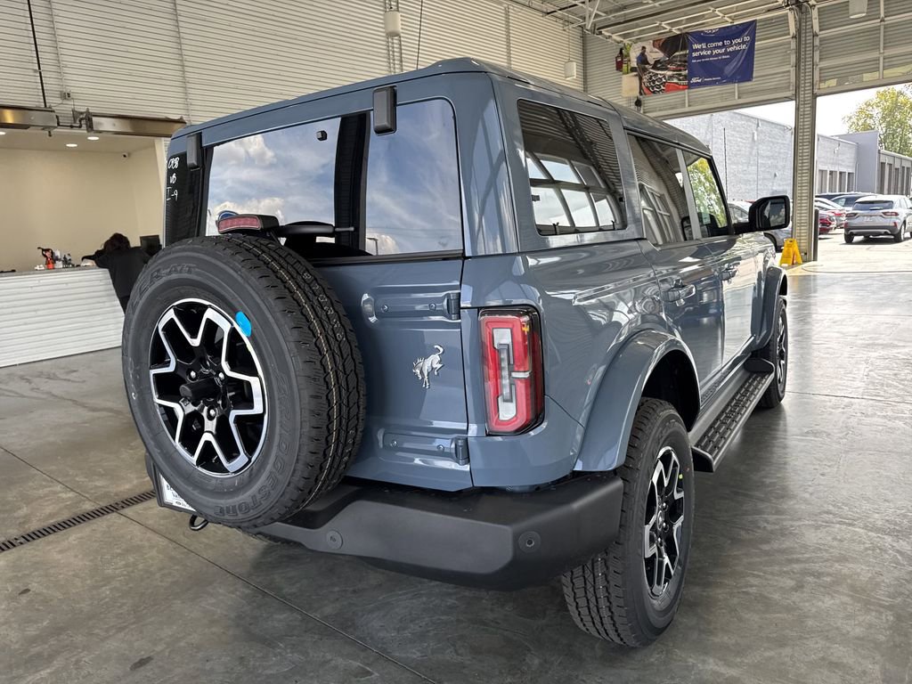 New 2025 Ford Bronco Outer Banks image 7