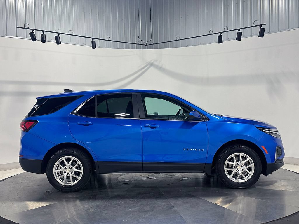 Used 2024 Chevrolet Equinox LT w/ LPO, Floor Liner Package AWD/4WD image 9