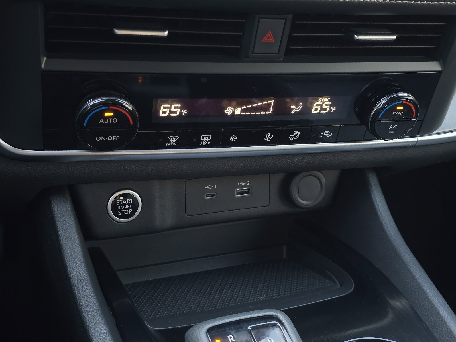 Used 2023 Nissan Rogue SV image 20