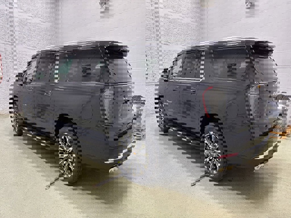 New 2026 Chevrolet Suburban High Country w/ Sun And Tow Package image 5