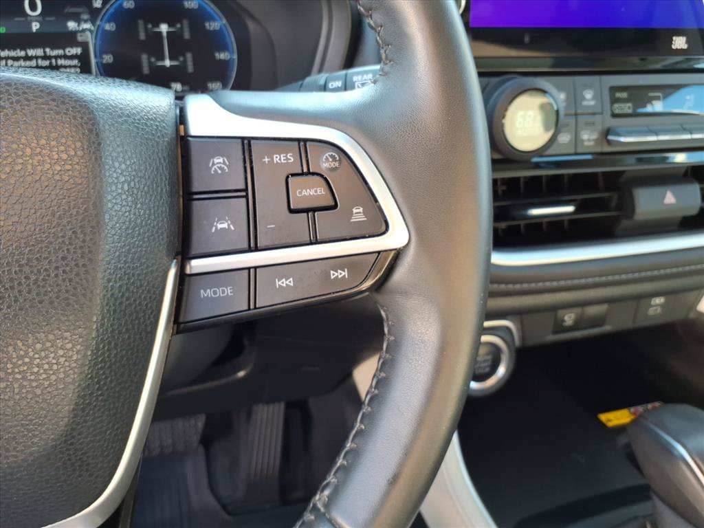 Used 2024 Toyota Grand Highlander AWD image 31