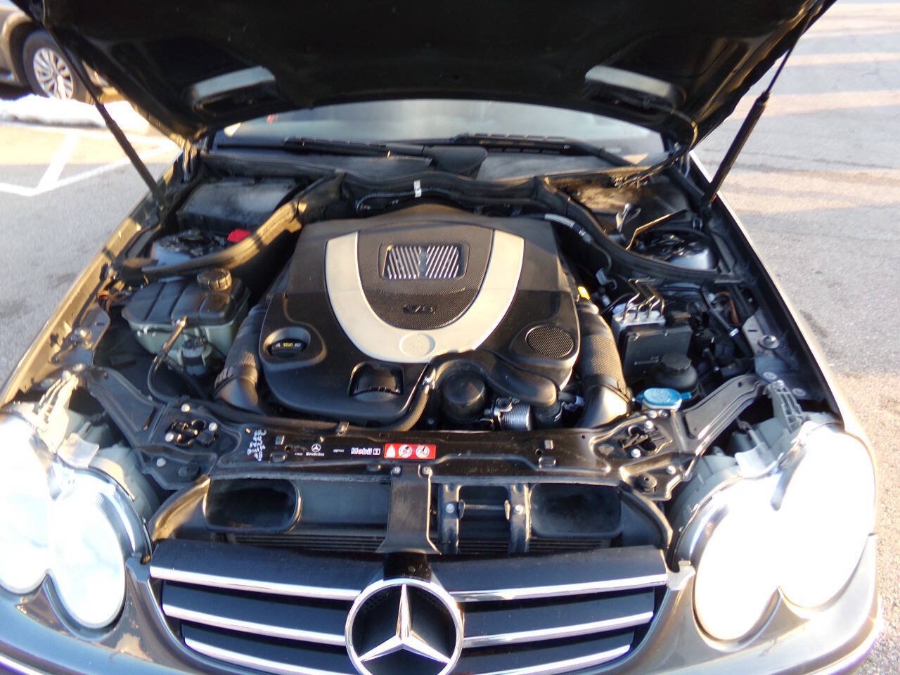 Used 2009 Mercedes-Benz CLK 550 Cabriolet w/ Premium I Pkg image 24