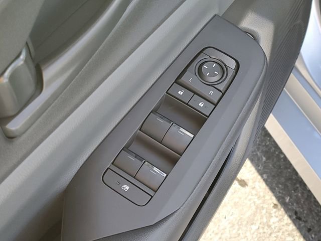 Used 2026 Toyota Prius LE image 9