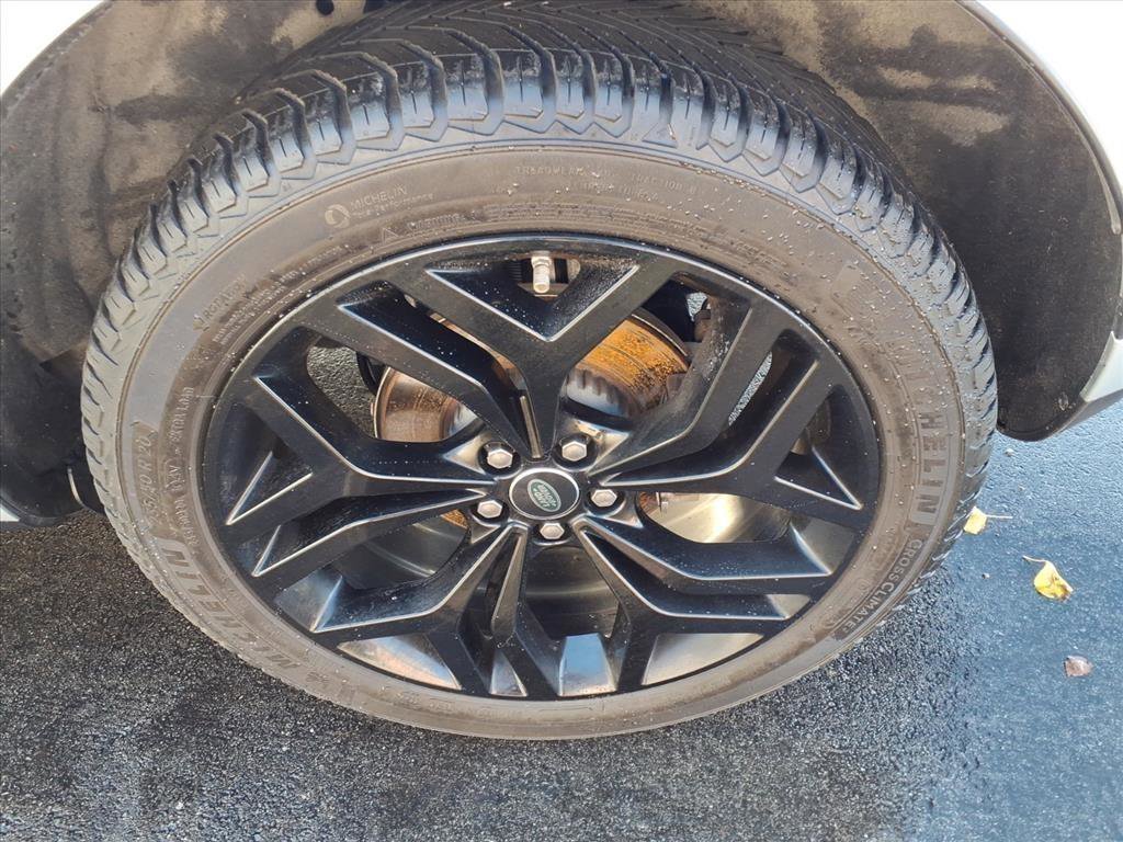 Used 2020 Land Rover Range Rover Evoque SE image 10