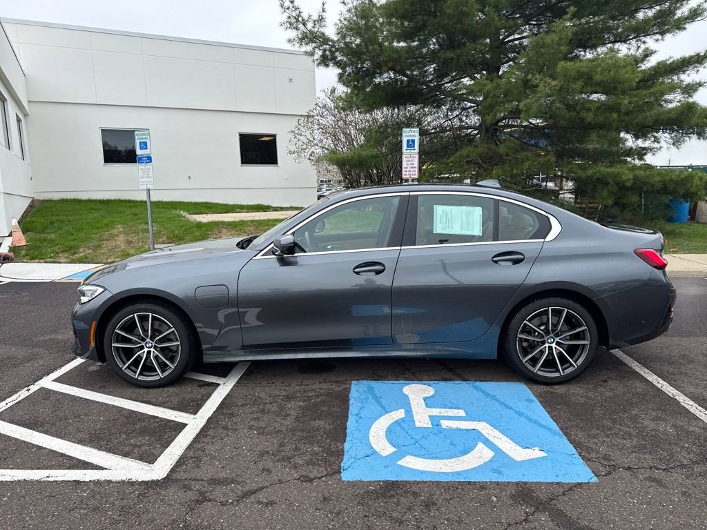 Used 2021 BMW 330e xDrive w/ Executive Package image 2