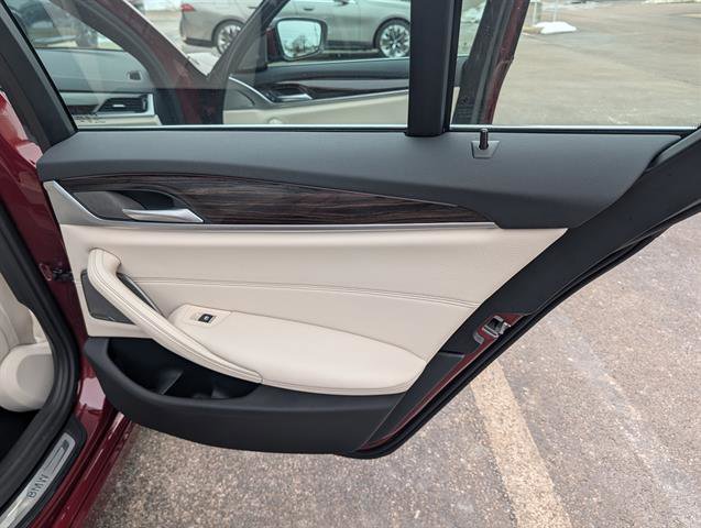 Certified 2023 BMW 530i xDrive w/ Premium Package image 20